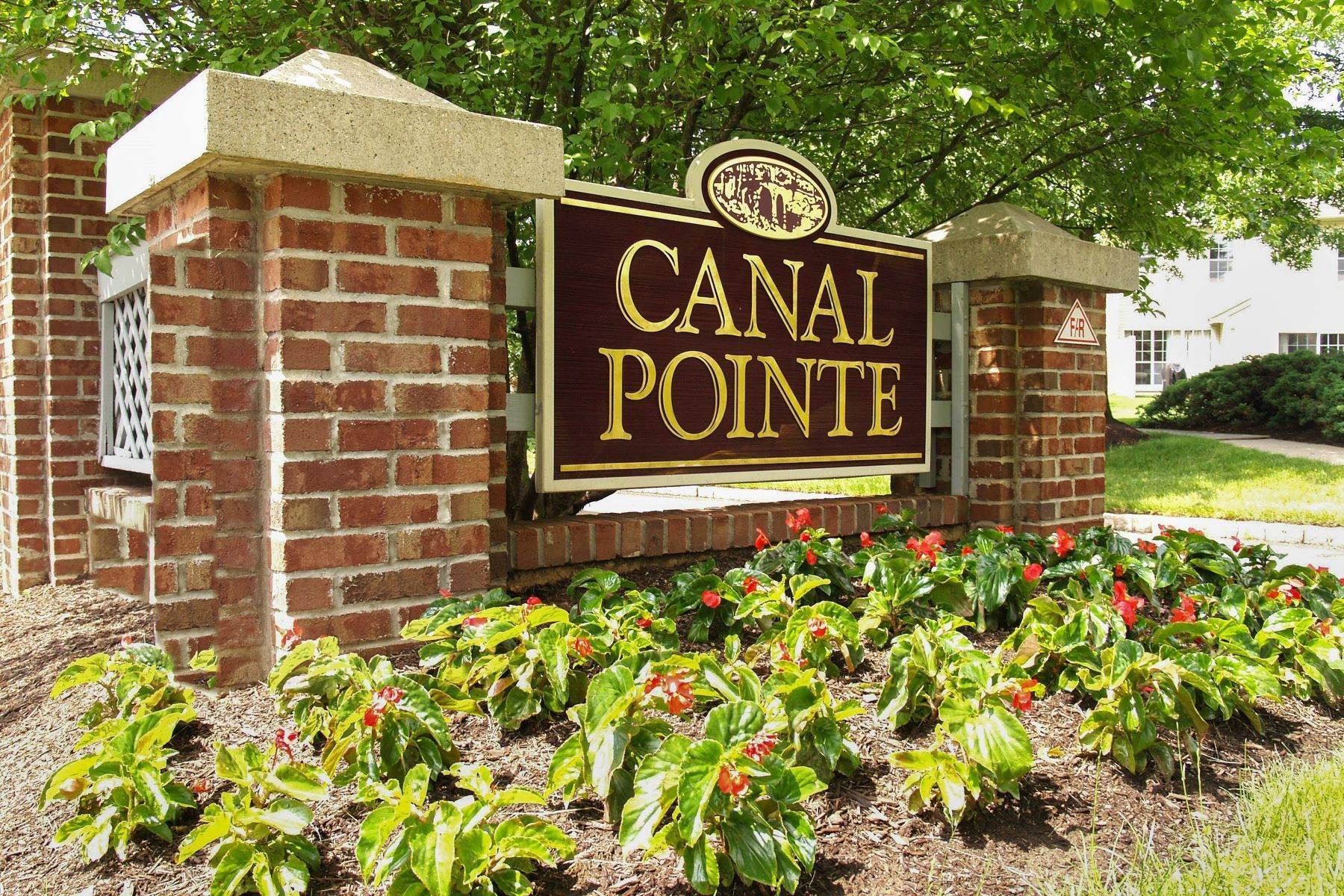 25. Condominiums for Sale at Upscale Finishes in Popular Canal Pointe 109 Delamere Drive, Unit 6, Princeton, New Jersey 08540 United States