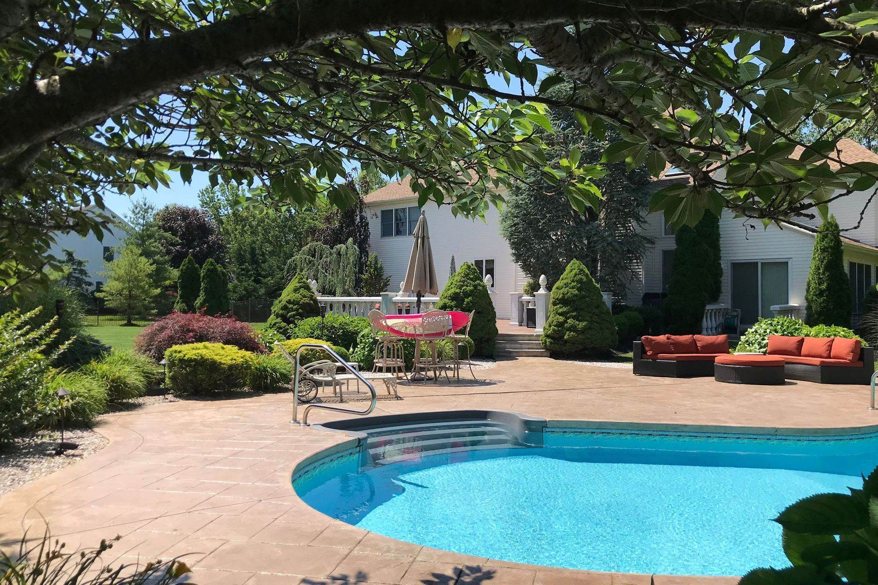 31. Single Family Homes for Sale at Incredible Backyard with Pool and Patio! 32 Pleasant Valley Way, West Windsor, New Jersey 08550 United States