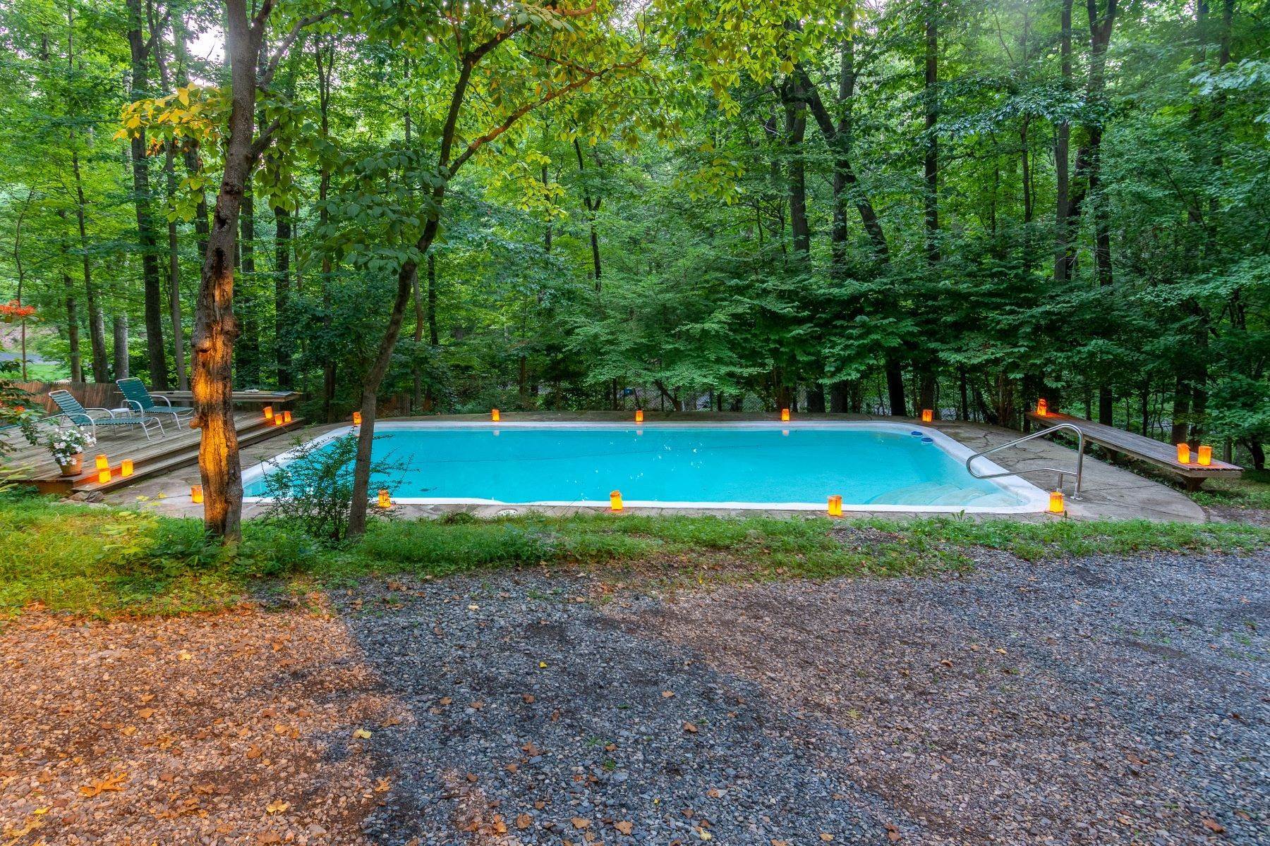 31. Single Family Homes for Sale at This Mid-Century Modern Is Brimming With Character 7034 Ely Road, New Hope, Pennsylvania 18938 United States