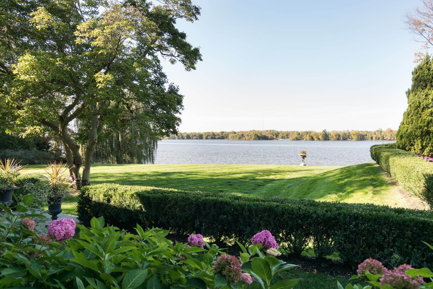 6. Single Family Homes for Sale at Dramatic River Views from this Italianate Masterpiece 415 Cottage Avenue, Edgewater Park, New Jersey 08010 United States
