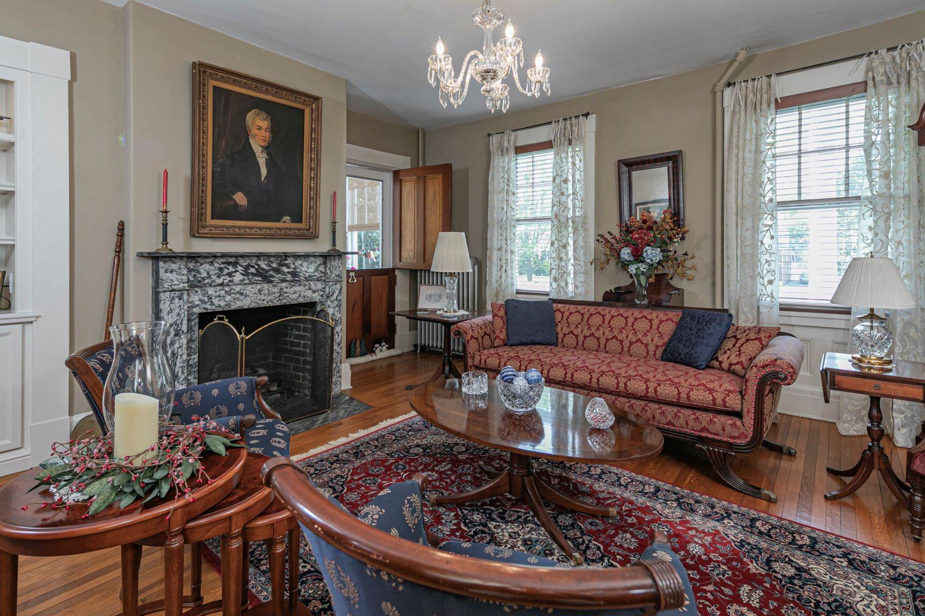 8. Single Family Homes for Sale at 19th Century Treasure with Glorious Grounds 523 South Main Street, Hightstown, New Jersey 08520 United States